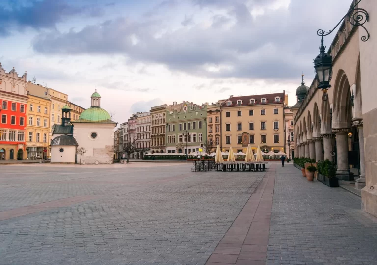 Jewish Krakow Walking Tour: What You See, Learn and Where It Goes